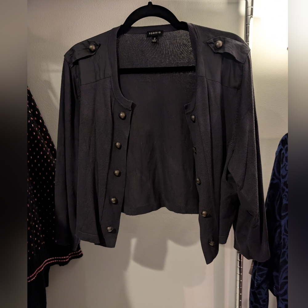 Torrid Gray Military Open Front Cropped Cardigan in Size 3 (22/24)